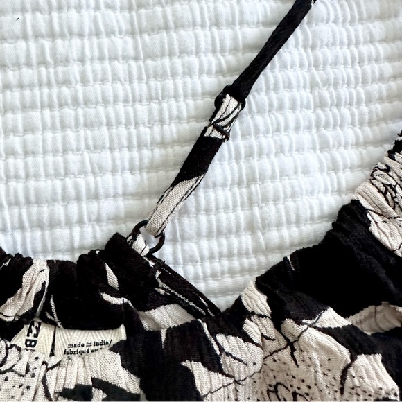 | billabong • surfs up mini swim cover up romper • small | - Picture 9 of 13